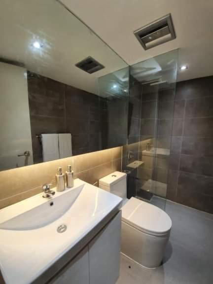 Radlett Residences Hotel - Tuguegarao Extérieur photo